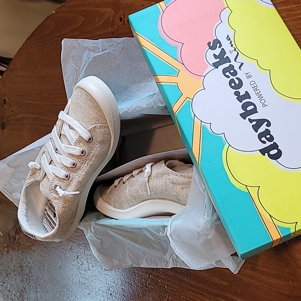 Nina daybreaks slip on sneakers